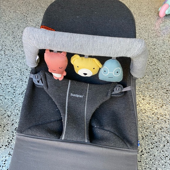 Babybjorn bouncer 3D jersey with toy bundle - Picture 1 of 2